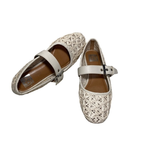 DV by Dolce Vita Shoes - DV by Dolce Vita Mellie Maryjane Women’s Cream Woven Flats Sz-7.5